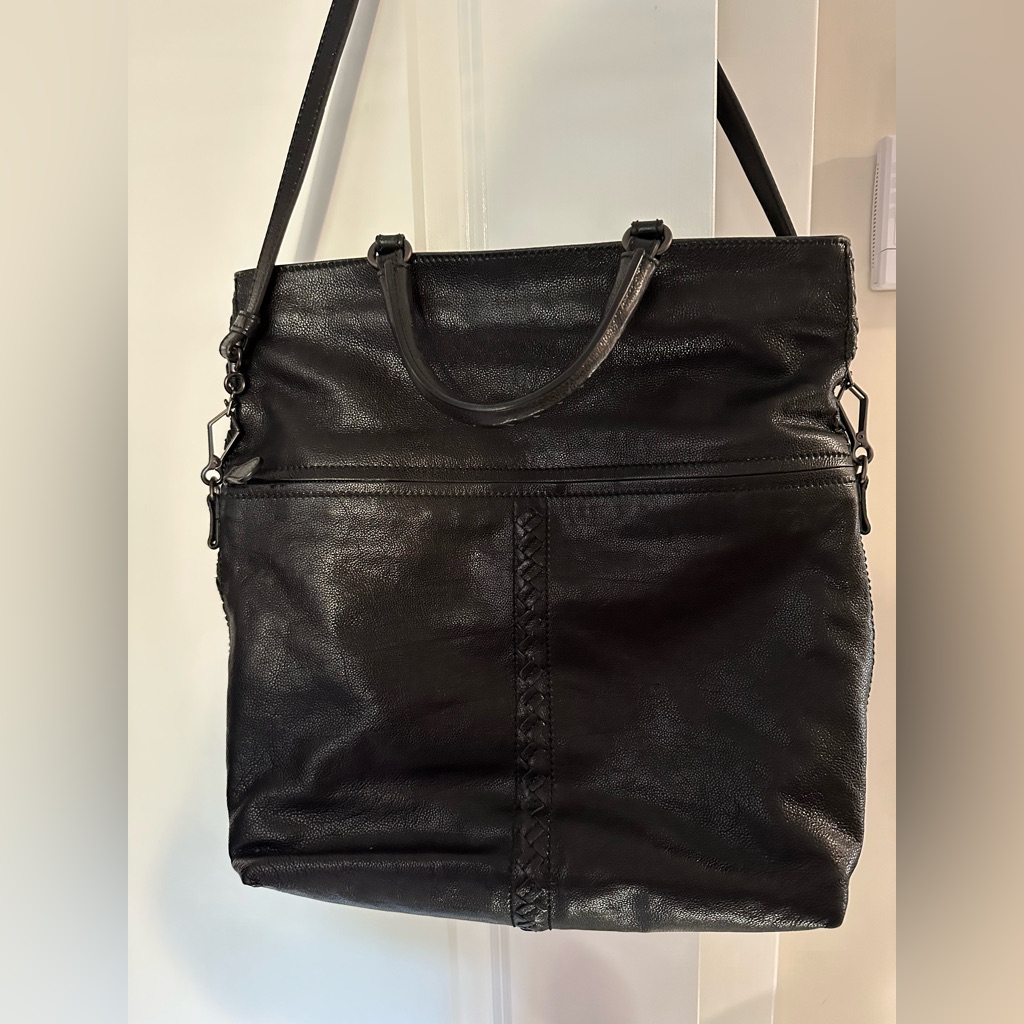 Bottega Veneta Leather Convertible Tote